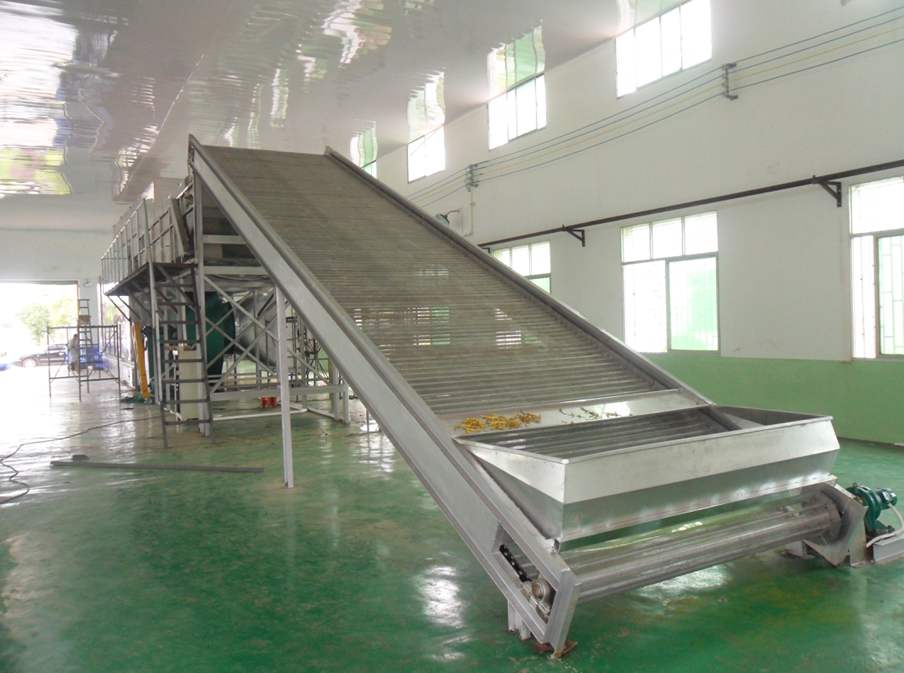 新一代動態(tài)立式干燥機(jī)的技術(shù)特點(diǎn)和